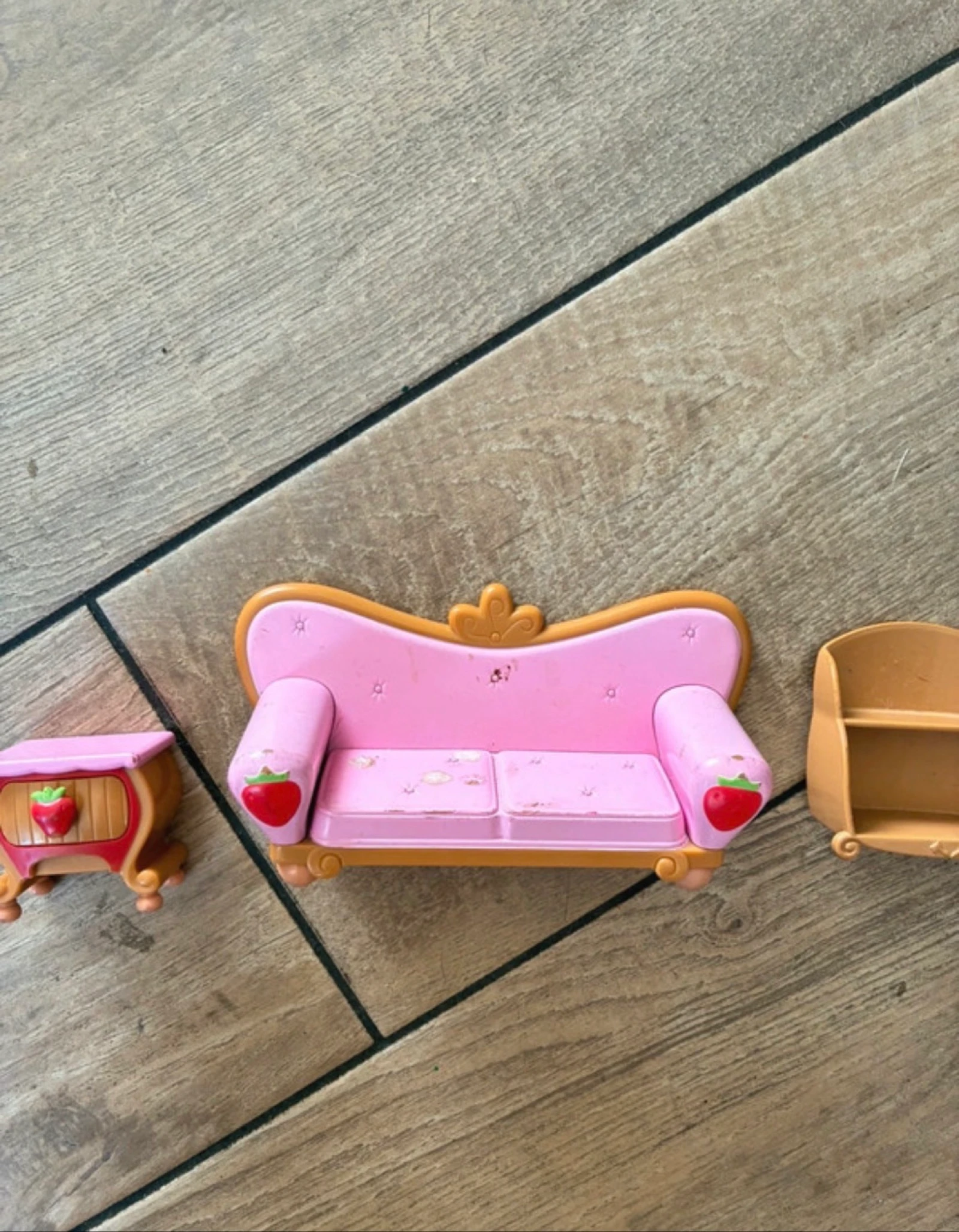Meuble jouer charlotte aux fraises  – photo 3